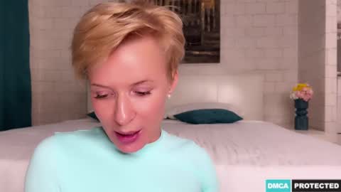 Jenny online show from February 8, 1:54 pm