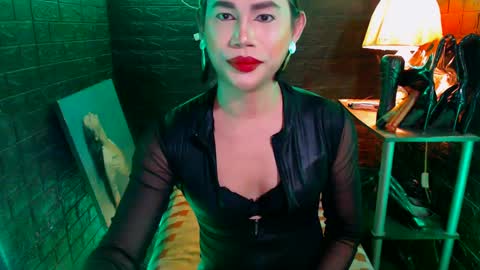 Snapshot of urhardcockqueenxxx chatting on January 14, 10:34 pm queen norelle online show from January 14, 10:34 pm