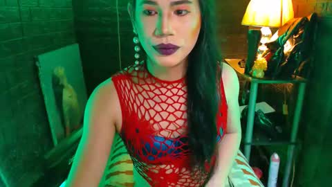 Snapshot of urhardcockqueenxxx chatting on March 18, 11:30 pm queen norelle online show from March 18, 11:30 pm