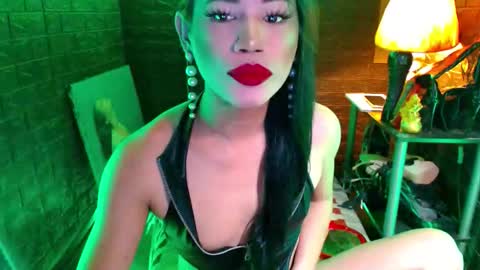 queen norelle online show from May 17, 6:59 pm