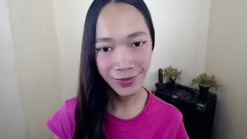 urhot_athena online show from October 4, 10:30 pm