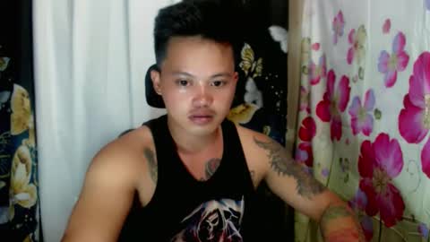 Snapshot of urhot_fucker13 chatting on March 2, 1:40 pm JUST CALL MY NAME jayrus online show from March 2, 1:40 pm