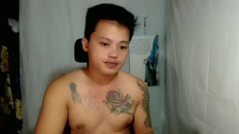 Snapshot of urhot_fucker13 chatting on March 21, 8:41 am JUST CALL MY NAME jayrus online show from March 21, 8:41 am