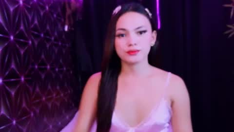Snapshot of urhot_maxine chatting on July 22, 8:17 am urhot_maxine online show from July 22, 8:17 am