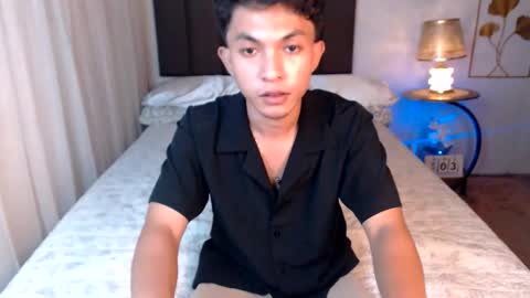urhotasian_johnfikexx online show from June 3, 7:00 am