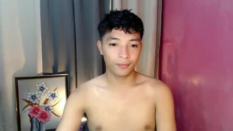 Snapshot of urhotethanxx chatting on October 28, 11:14 am Ethan online show from October 28, 11:14 am