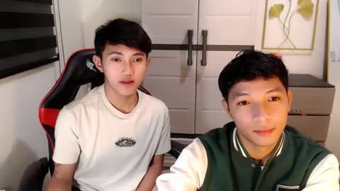 Snapshot of urhotethanxx chatting on April 17, 4:10 pm Ethan online show from April 17, 4:10 pm