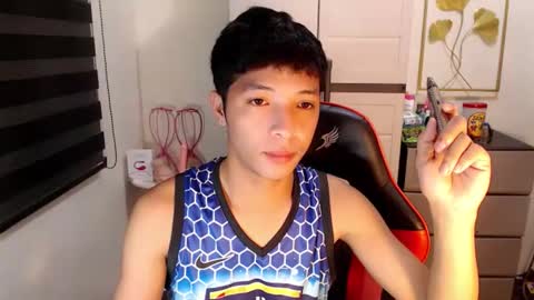 Snapshot of urhotethanxx chatting on April 26, 4:37 pm Ethan online show from April 26, 4:37 pm