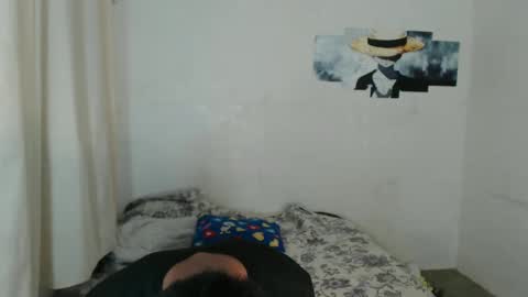Snapshot of urhotfuckingass chatting on January 12, 10:43 pm richard online show from January 12, 10:43 pm