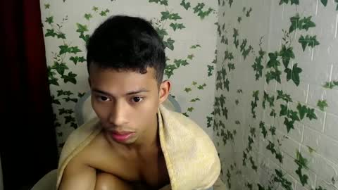 Snapshot of urhotfuckingass chatting on January 26, 6:07 am richard online show from January 26, 6:07 am