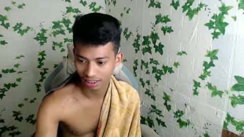 Snapshot of urhotfuckingass chatting on February 1, 4:14 am richard online show from February 1, 4:14 am