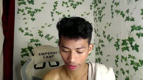 Snapshot of urhotfuckingass chatting on February 12, 2:56 am richard online show from February 12, 2:56 am
