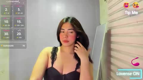 urhottie_nova online show from February 12, 1:50 pm