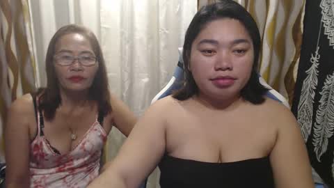 urhotvivian11 online show from December 17, 5:51 am