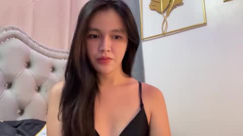 Snapshot of urkatiecookie chatting on February 18, 12:12 pm Amira online show from February 18, 12:12 pm
