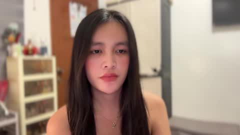 Snapshot of urkatiecookie chatting on March 11, 2:28 am Amira online show from March 11, 2:28 am