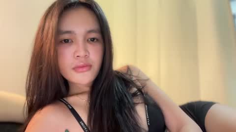 Snapshot of urkatiecookie chatting on March 23, 2:59 am Amira online show from March 23, 2:59 am