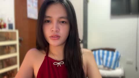 Snapshot of urkatiecookie chatting on March 28, 1:49 am Amira online show from March 28, 1:49 am