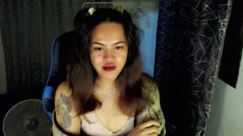 Snapshot of urlovely_hait chatting on March 9, 4:00 pm Sham online show from March 9, 4:00 pm