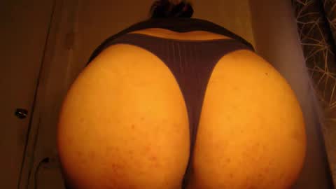 Snapshot of urlovely_hait chatting on April 18, 11:47 am Sham online show from April 18, 11:47 am