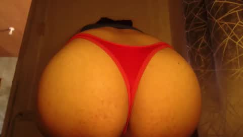 Snapshot of urlovely_hait chatting on May 12, 5:37 am Sham online show from May 12, 5:37 am