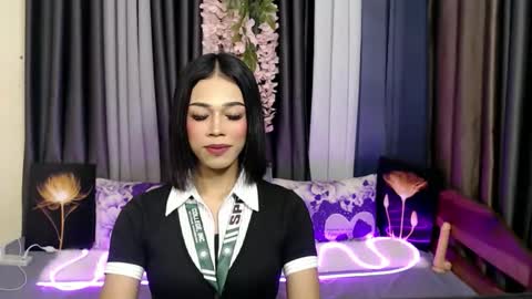 urlovely_jemma online show from May 17, 10:17 pm