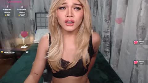 Snapshot of urloving_69 chatting on December 12, 6:53 pm fucking hot kate online show from December 12, 6:53 pm