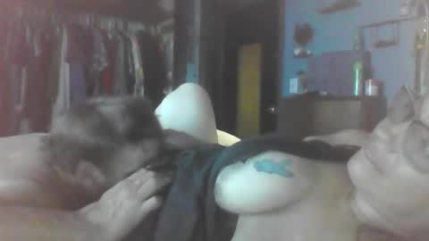 Snapshot of urls2025 chatting on November 5, 6:13 am urls2025 online show from November 5, 6:13 am