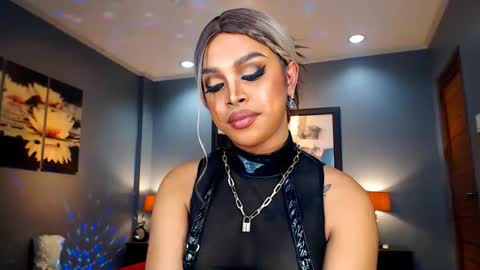 UrMajestyTyra online show from December 22, 5:56 am