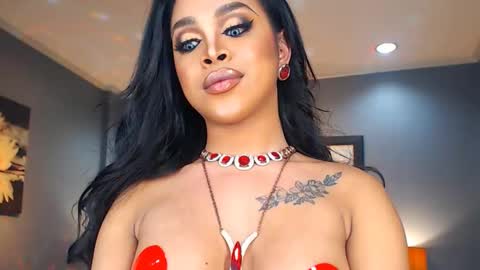 UrMajestyTyra online show from December 24, 3:49 am