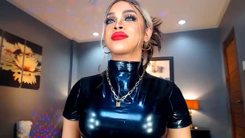 UrMajestyTyra online show from December 25, 3:08 am