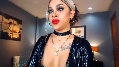 UrMajestyTyra online show from December 26, 4:53 am