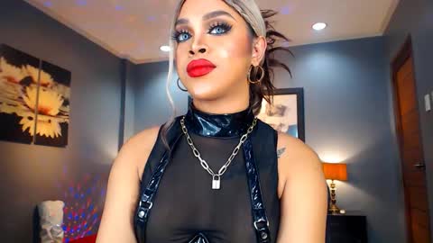 UrMajestyTyra online show from December 27, 12:39 am