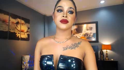 UrMajestyTyra online show from March 2, 3:34 am