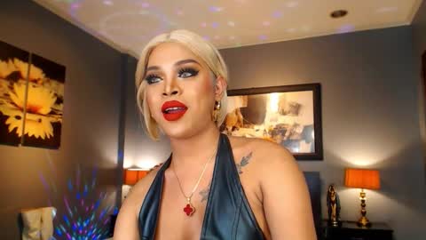 UrMajestyTyra online show from January 13, 12:38 am