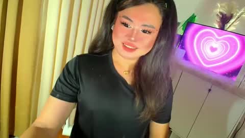 Snapshot of urnaughty_ceciliaxxx chatting on May 16, 12:04 pm cecilia online show from May 16, 12:04 pm