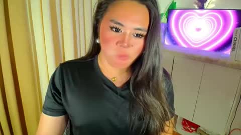 Snapshot of urnaughty_ceciliaxxx chatting on May 22, 9:20 pm cecilia online show from May 22, 9:20 pm