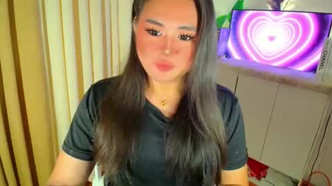 Snapshot of urnaughty_ceciliaxxx chatting on May 25, 12:05 am cecilia online show from May 25, 12:05 am