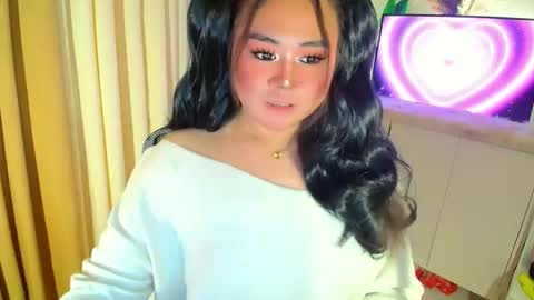 Snapshot of urnaughty_ceciliaxxx chatting on June 5, 11:27 am cecilia online show from June 5, 11:27 am