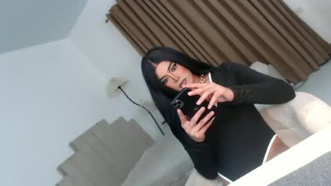 Snapshot of urnauthy_ciliaxxx chatting on June 23, 4:27 pm cecilia online show from June 23, 4:27 pm