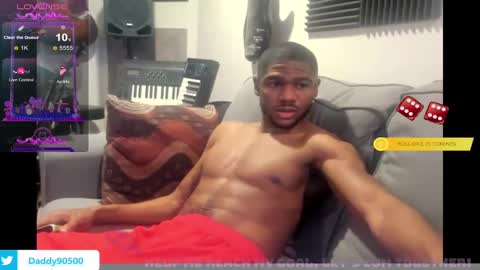 Snapshot of urnewdaddy90 chatting on December 8, 3:56 pm Big Daddy online show from December 8, 3:56 pm