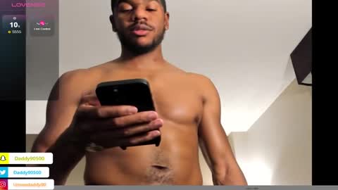 Snapshot of urnewdaddy90 chatting on January 4, 11:43 am Big Daddy online show from January 4, 11:43 am