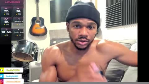 Snapshot of urnewdaddy90 chatting on January 5, 11:15 am Big Daddy online show from January 5, 11:15 am