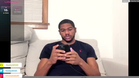 Snapshot of urnewdaddy90 chatting on January 19, 1:00 am Big Daddy online show from January 19, 1:00 am