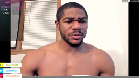 Snapshot of urnewdaddy90 chatting on January 19, 4:01 am Big Daddy online show from January 19, 4:01 am