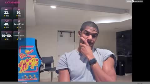 Snapshot of urnewdaddy90 chatting on February 22, 8:29 am Big Daddy online show from February 22, 8:29 am