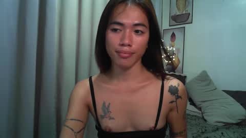 Snapshot of urnightmarets chatting on March 1, 11:12 am Rbabes online show from March 1, 11:12 am