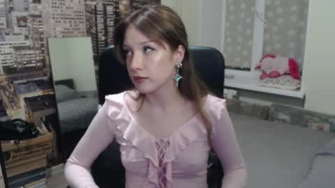 Snapshot of uroxygen chatting on March 24, 5:51 pm Mary online show from March 24, 5:51 pm