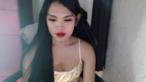 Snapshot of urpinayjenfuckerxxx chatting on January 26, 3:17 am Jenny online show from January 26, 3:17 am