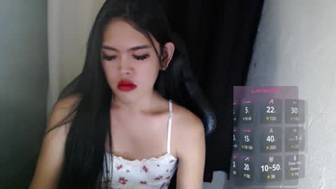 Snapshot of urpinayjenfuckerxxx chatting on February 28, 2:31 am Jenny online show from February 28, 2:31 am